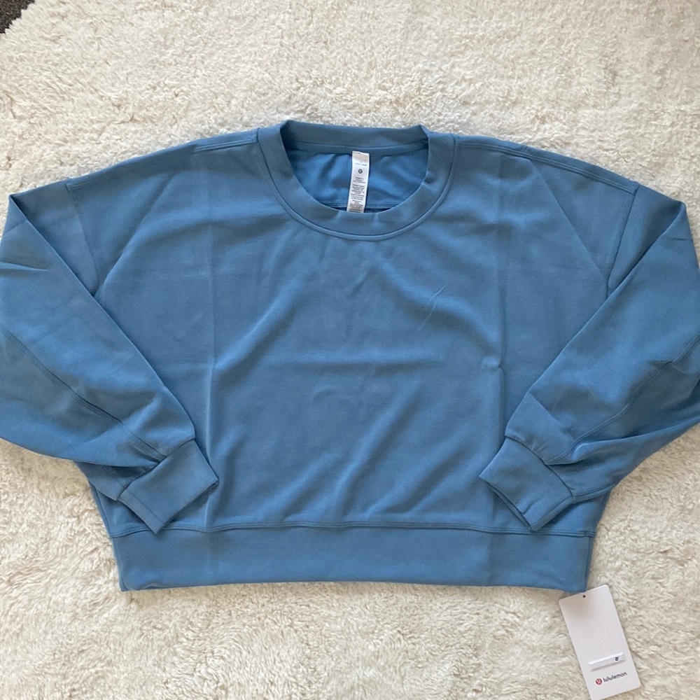 ❤️ Lululemon Perfectly Oversized Cropped Crew *Softstreme™ in Utility Blue NWT